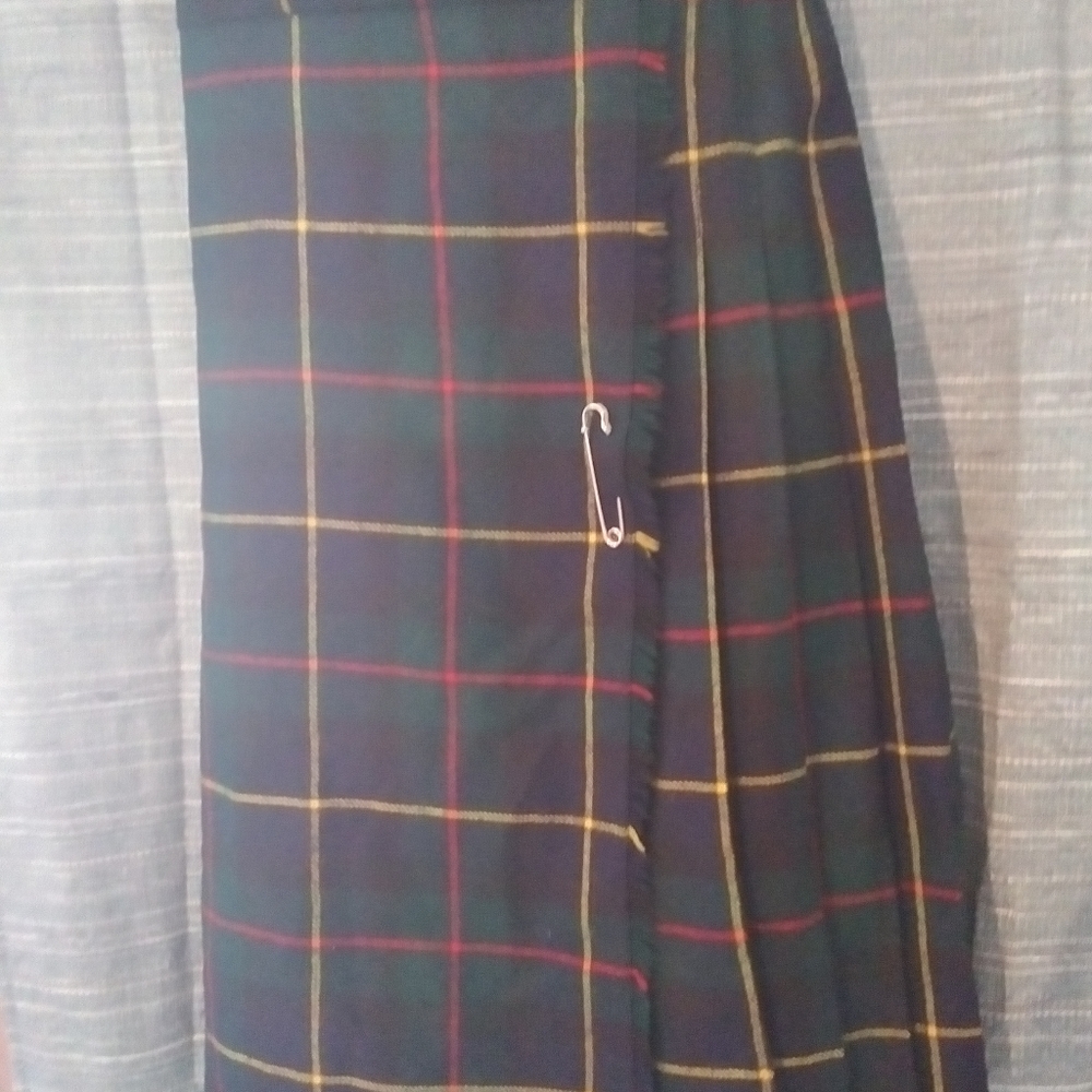 Vintage Kilts girls size 11-12yrs
